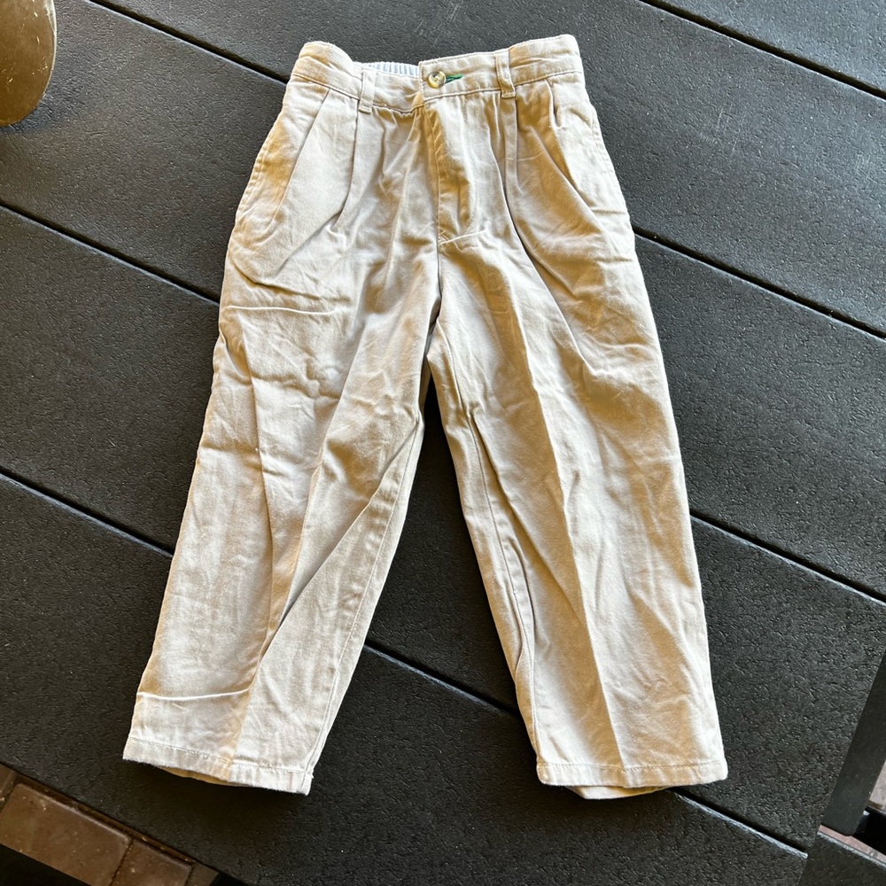Tommy Hilfiger khaki little boys pants. Size 4T
